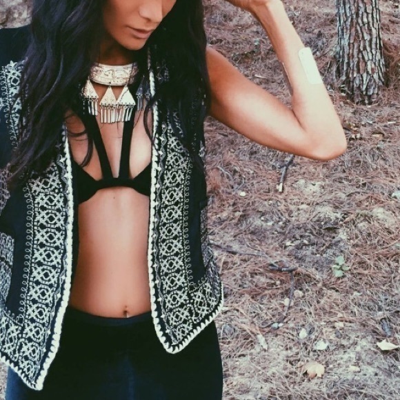 Anthro Gypsy 05 Embroidered Shearling Vest NWT - Picture 2 of 8